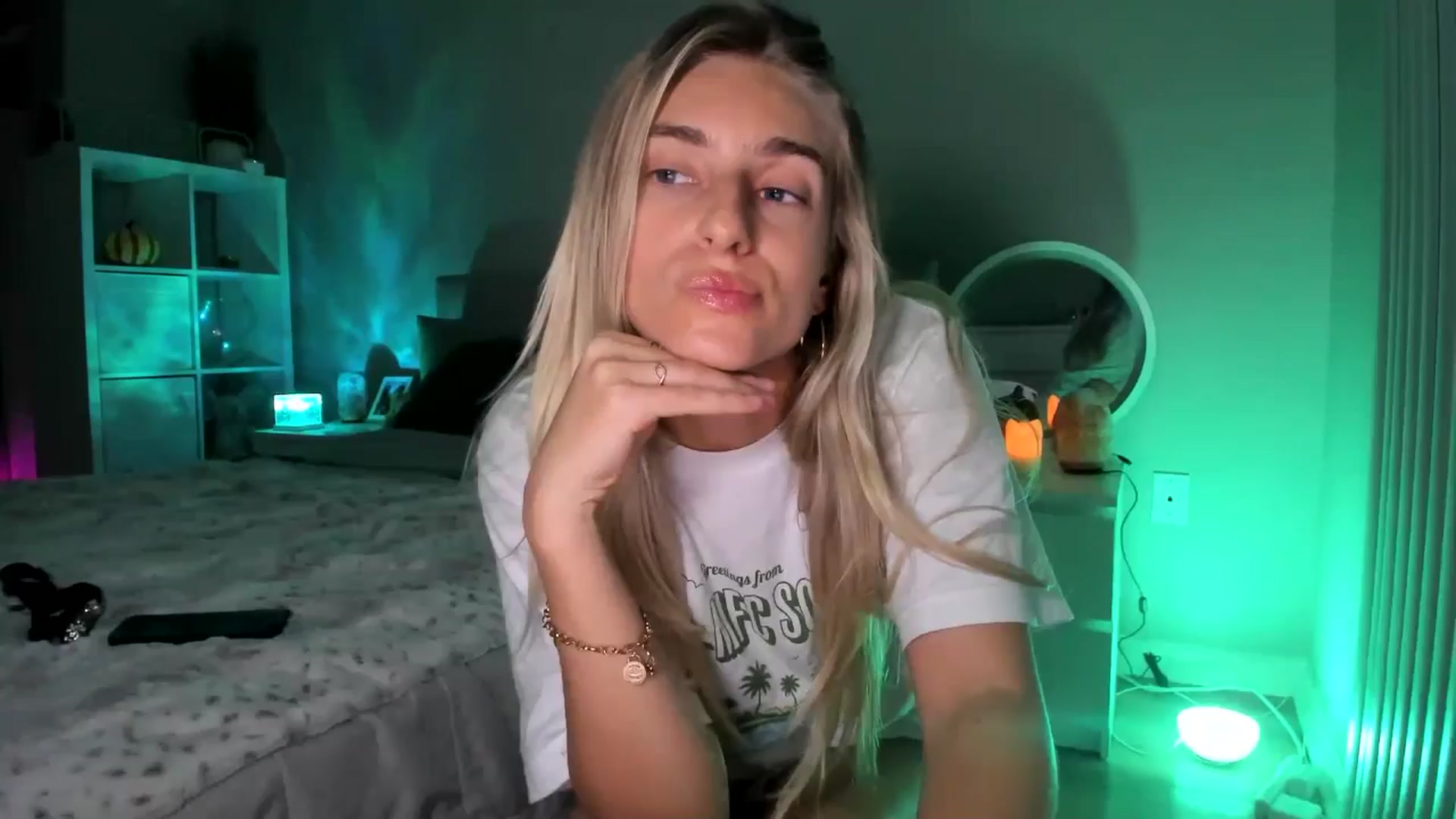 Gallery image thumbnail from Vodka_Queen's myfreecams stream on, 10/11/2025, 10:43 image 1 of 20