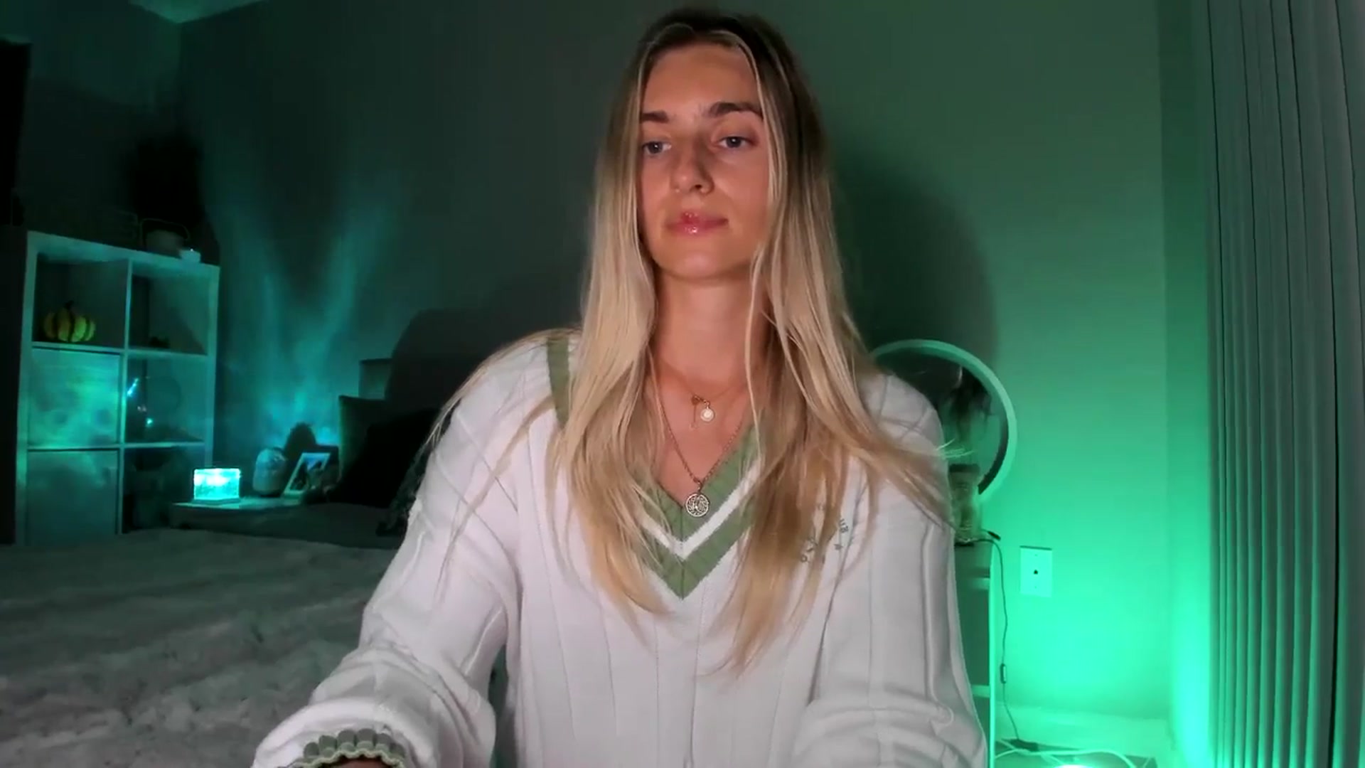 Gallery image thumbnail from Vodka_Queen's myfreecams stream on, 10/12/2025, 08:49 image 16 of 20