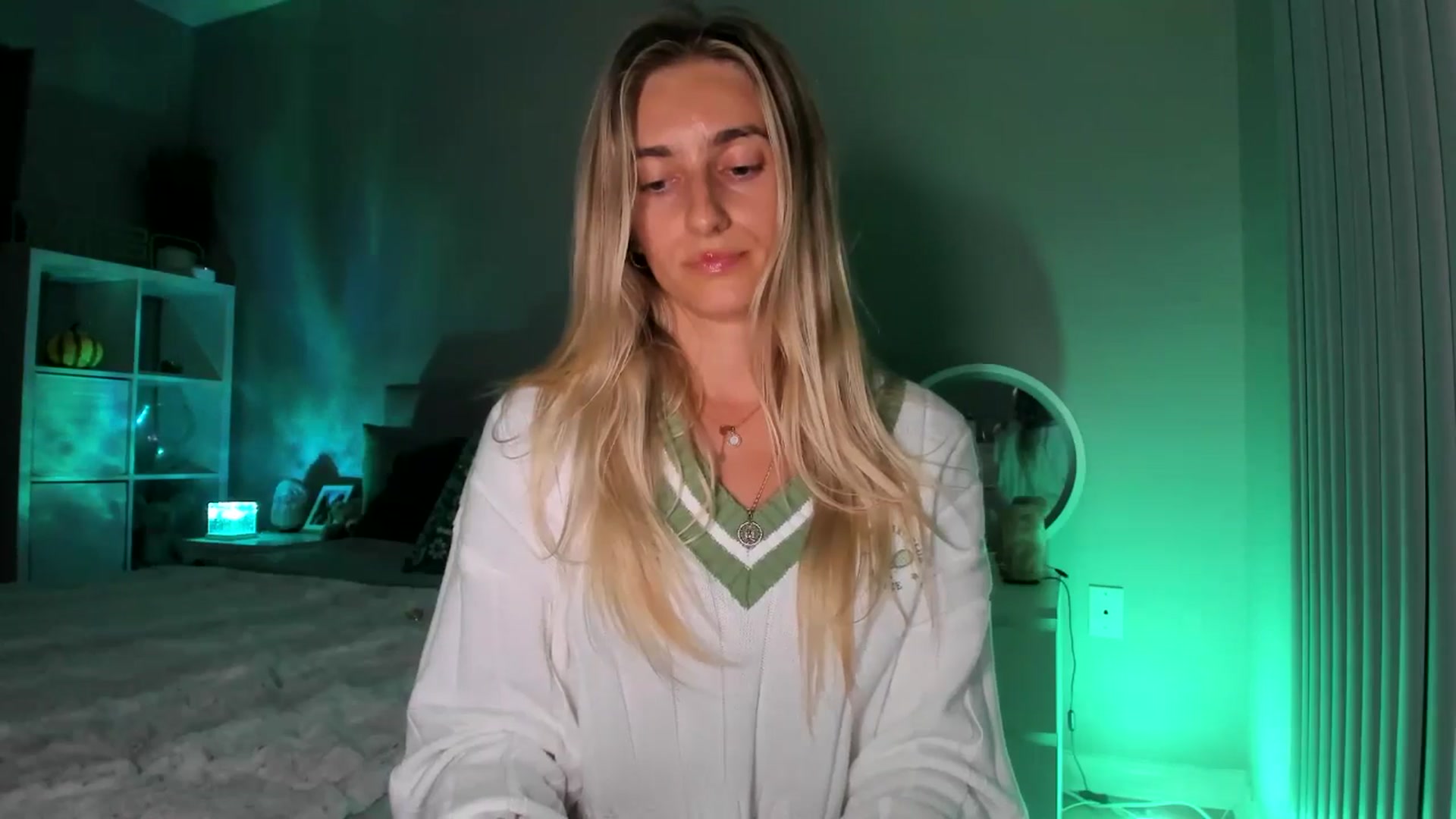 Gallery image thumbnail from Vodka_Queen's myfreecams stream on, 10/12/2025, 08:49 image 17 of 20