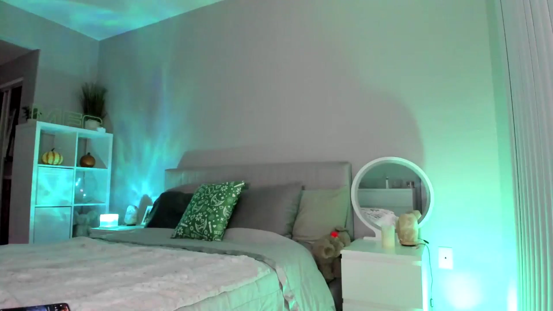 Gallery image thumbnail from Vodka_Queen's myfreecams stream on, 10/19/2025, 07:59 image 8 of 20