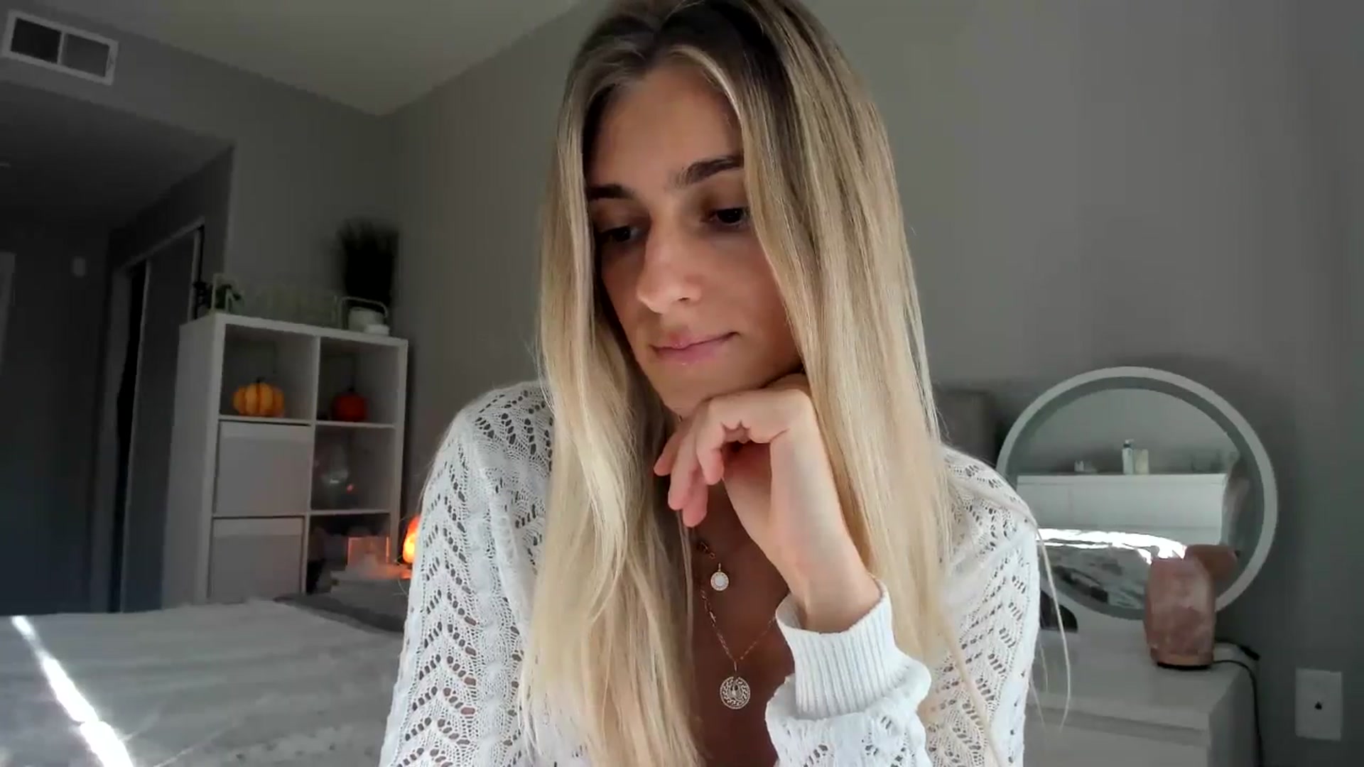 Gallery image thumbnail from Vodka_Queen's myfreecams stream on, 10/20/2025, 23:12 image 20 of 20
