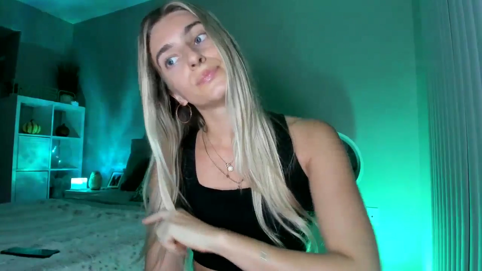 Gallery image thumbnail from Vodka_Queen's myfreecams stream on, 10/22/2025, 01:41 image 20 of 20