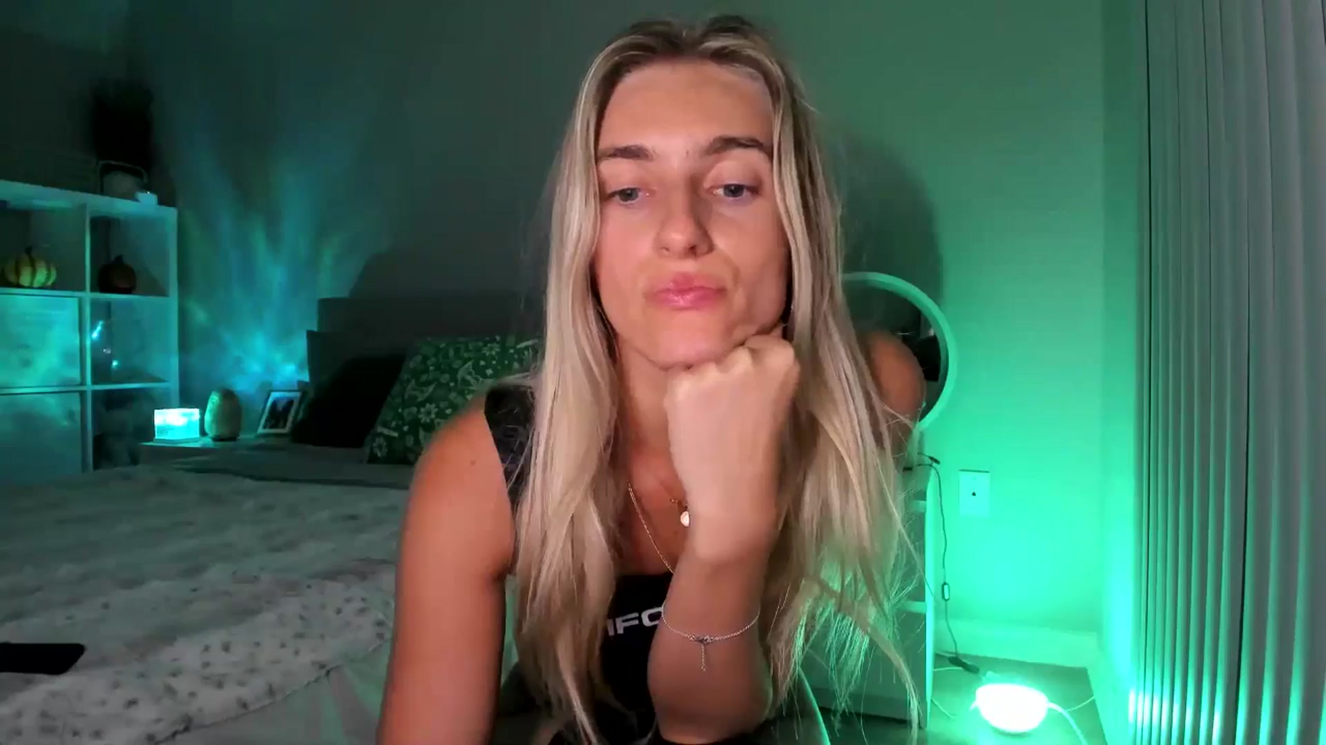 Gallery image thumbnail from Vodka_Queen's myfreecams stream on, 10/23/2025, 07:38 image 5 of 20