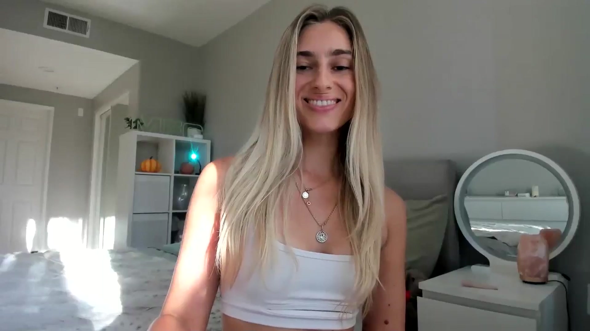 Gallery image thumbnail from Vodka_Queen's myfreecams stream on, 10/29/2025, 24:02 image 19 of 20