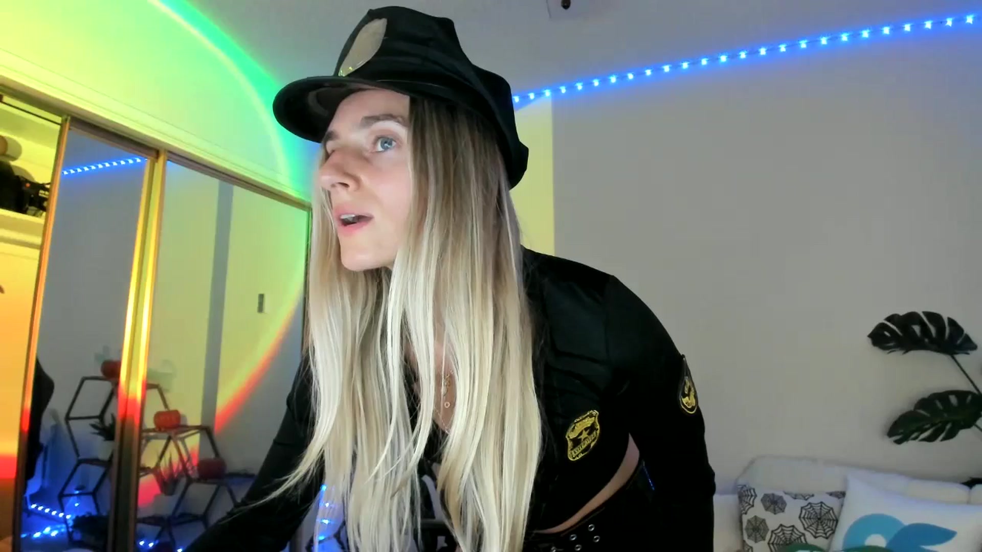 Gallery image thumbnail from Vodka_Queen's myfreecams stream on, 10/30/2025, 07:55 image 8 of 20
