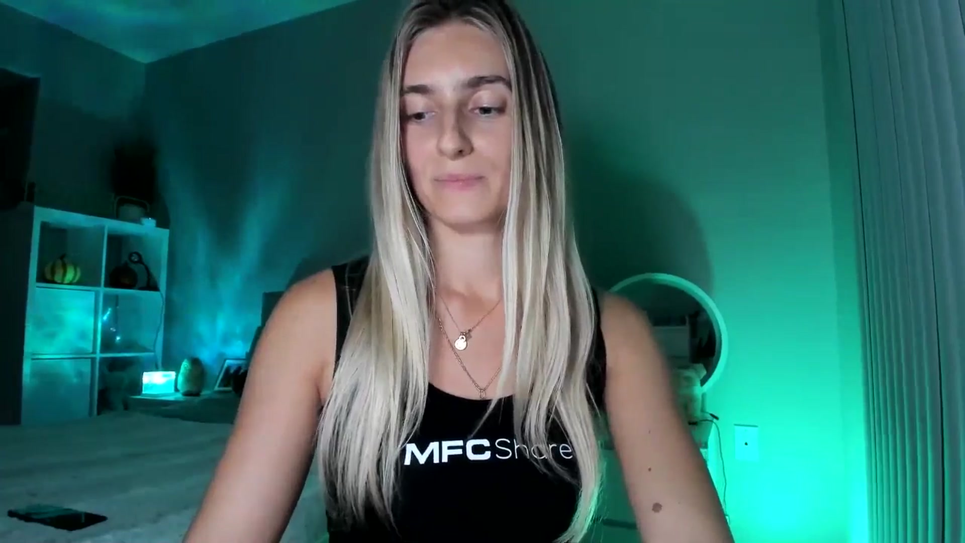 Gallery image thumbnail from Vodka_Queen's myfreecams stream on, 11/01/2025, 08:52 image 17 of 20