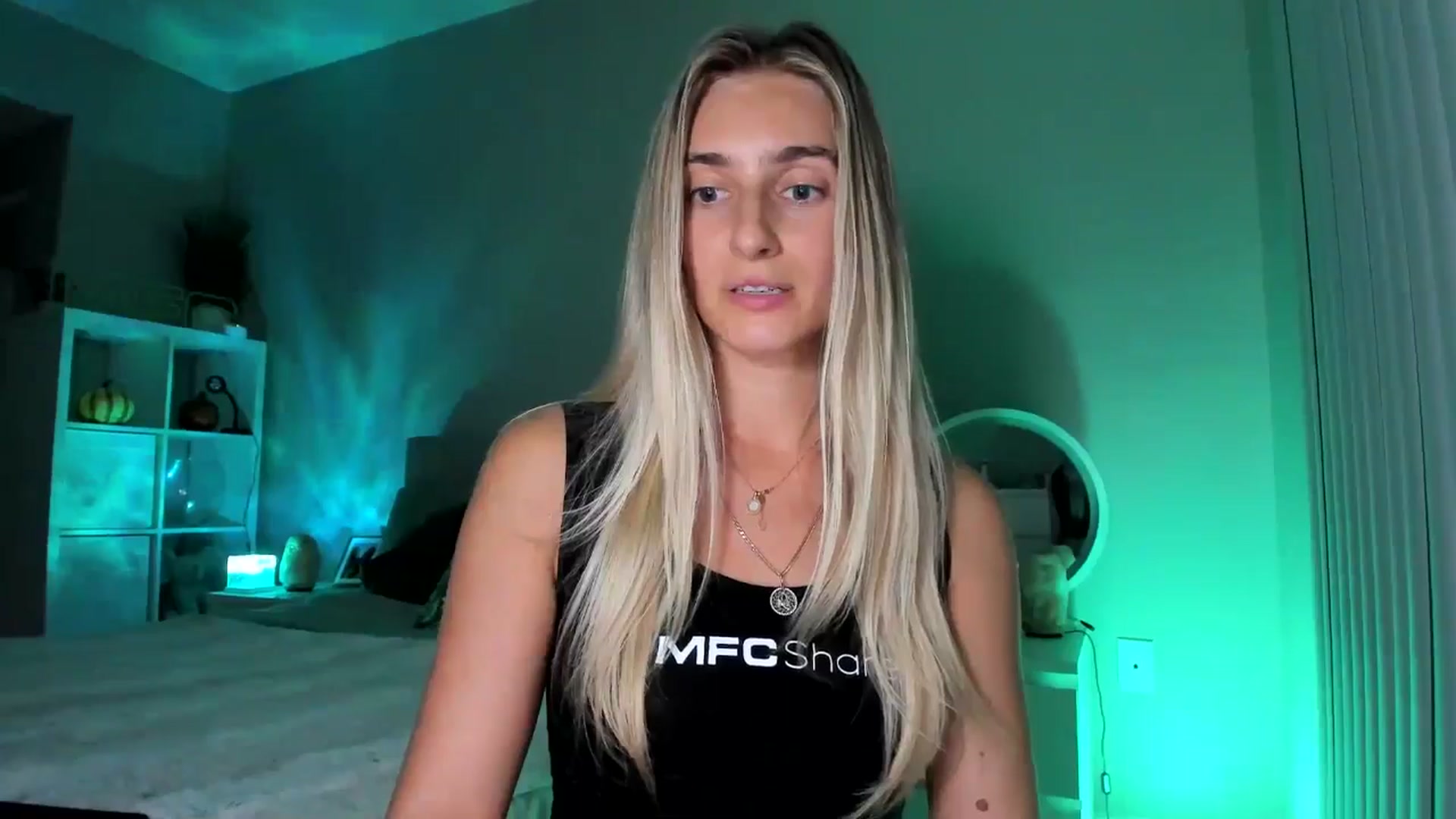 Gallery image thumbnail from Vodka_Queen's myfreecams stream on, 11/01/2025, 08:52 image 9 of 20