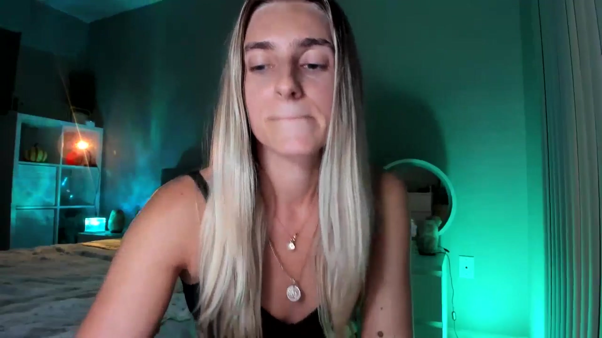 Gallery image thumbnail from Vodka_Queen's myfreecams stream on, 11/02/2025, 09:22 image 10 of 20