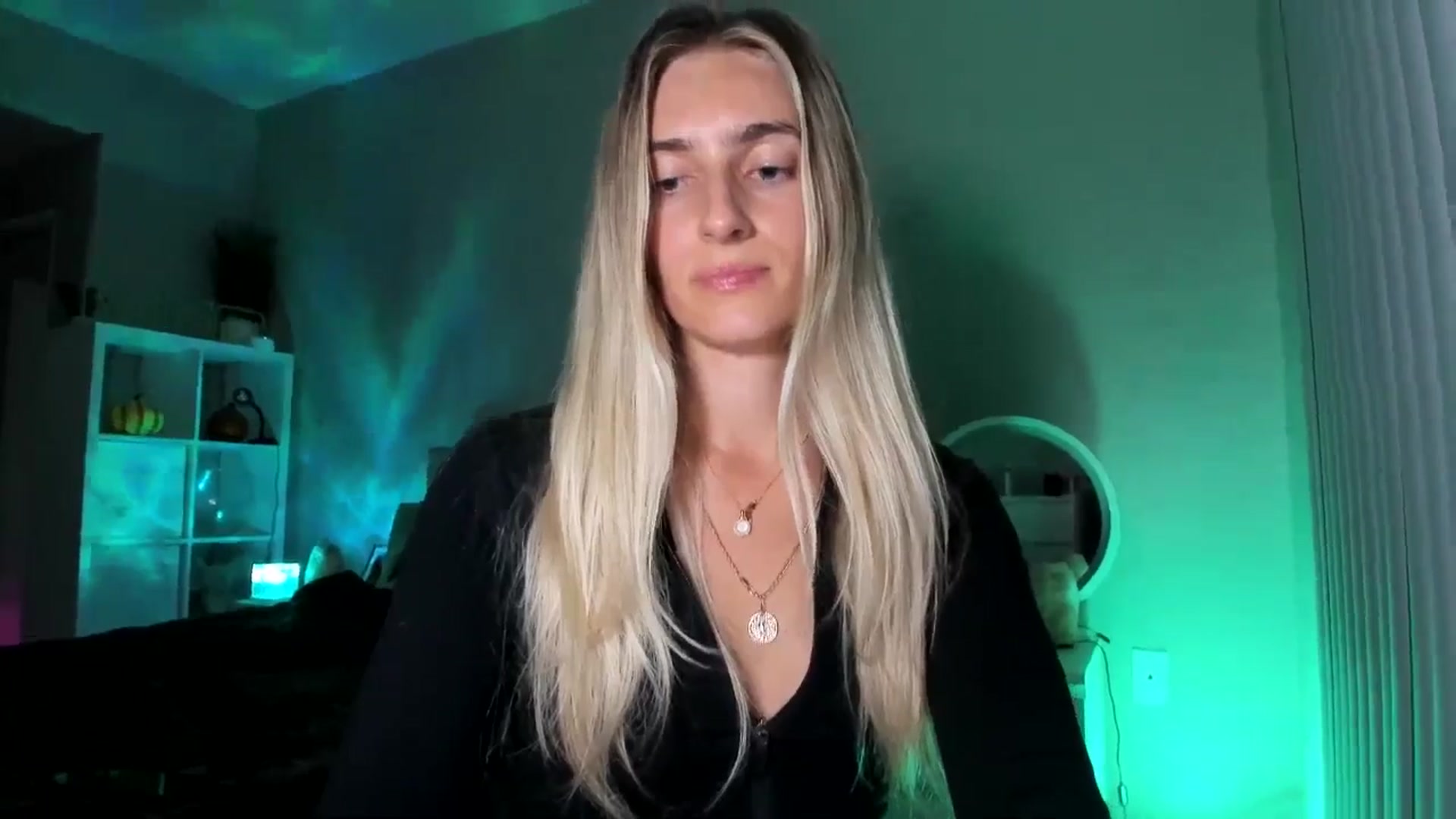 Gallery image thumbnail from Vodka_Queen's myfreecams stream on, 11/11/2025, 07:04 image 9 of 20