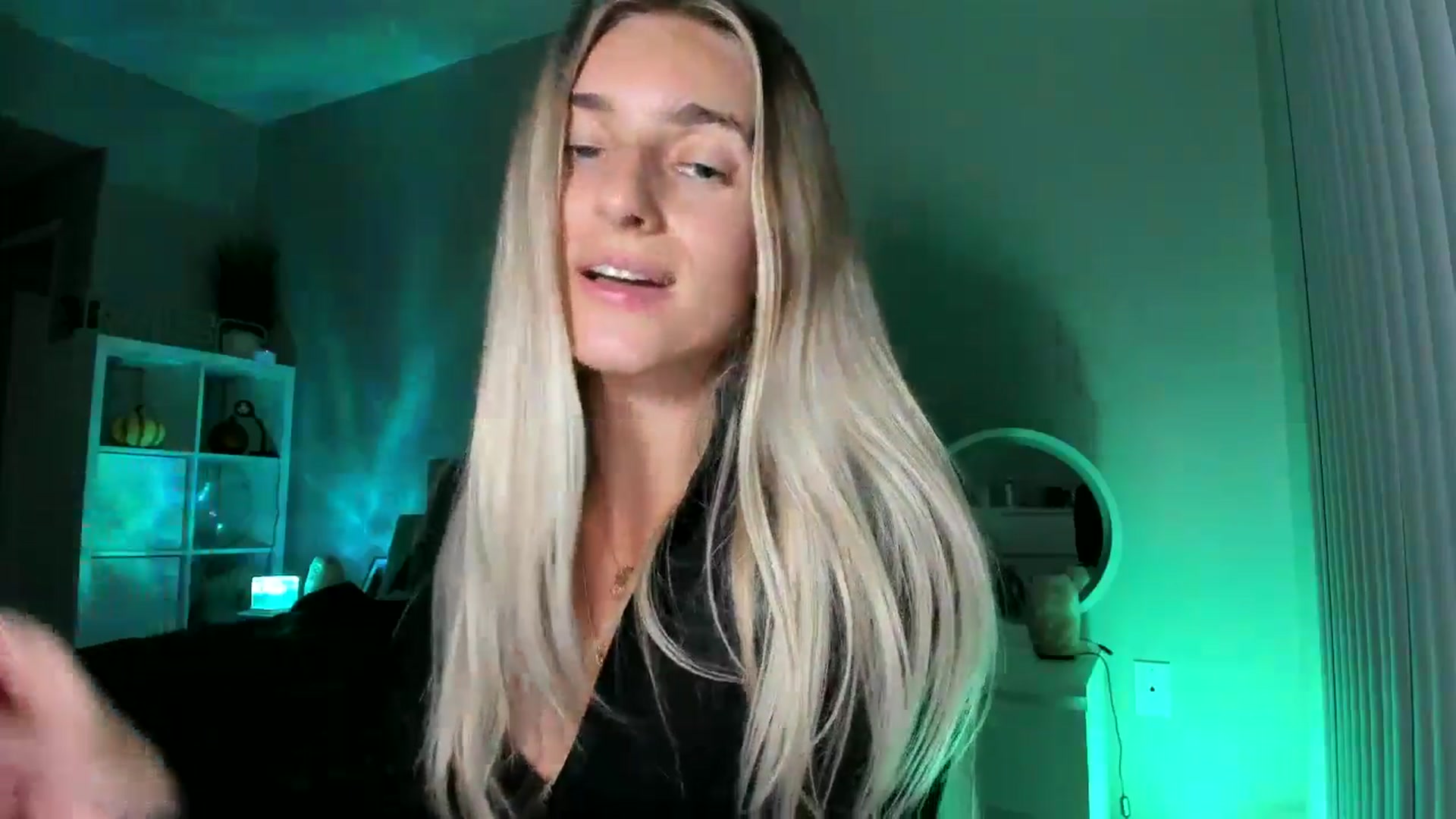 Gallery image thumbnail from Vodka_Queen's myfreecams stream on, 11/11/2025, 07:04 image 19 of 20