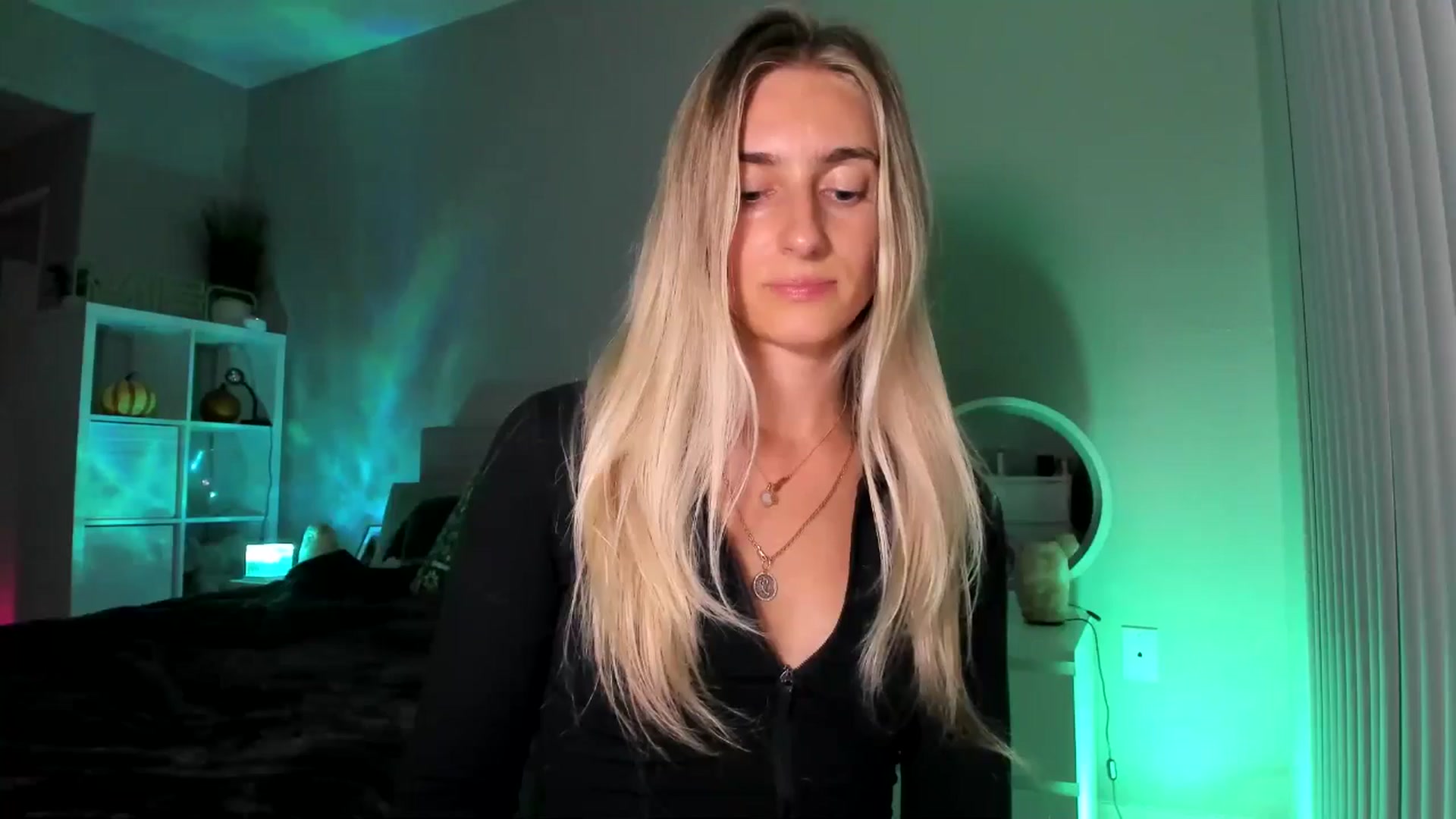 Gallery image thumbnail from Vodka_Queen's myfreecams stream on, 11/11/2025, 07:04 image 12 of 20