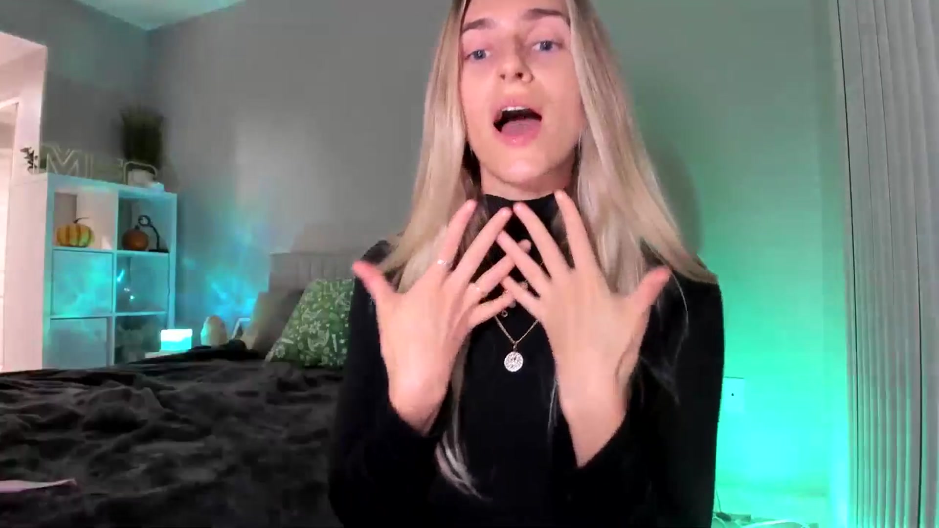Gallery image thumbnail from Vodka_Queen's myfreecams stream on, 11/21/2025, 08:24 image 8 of 20