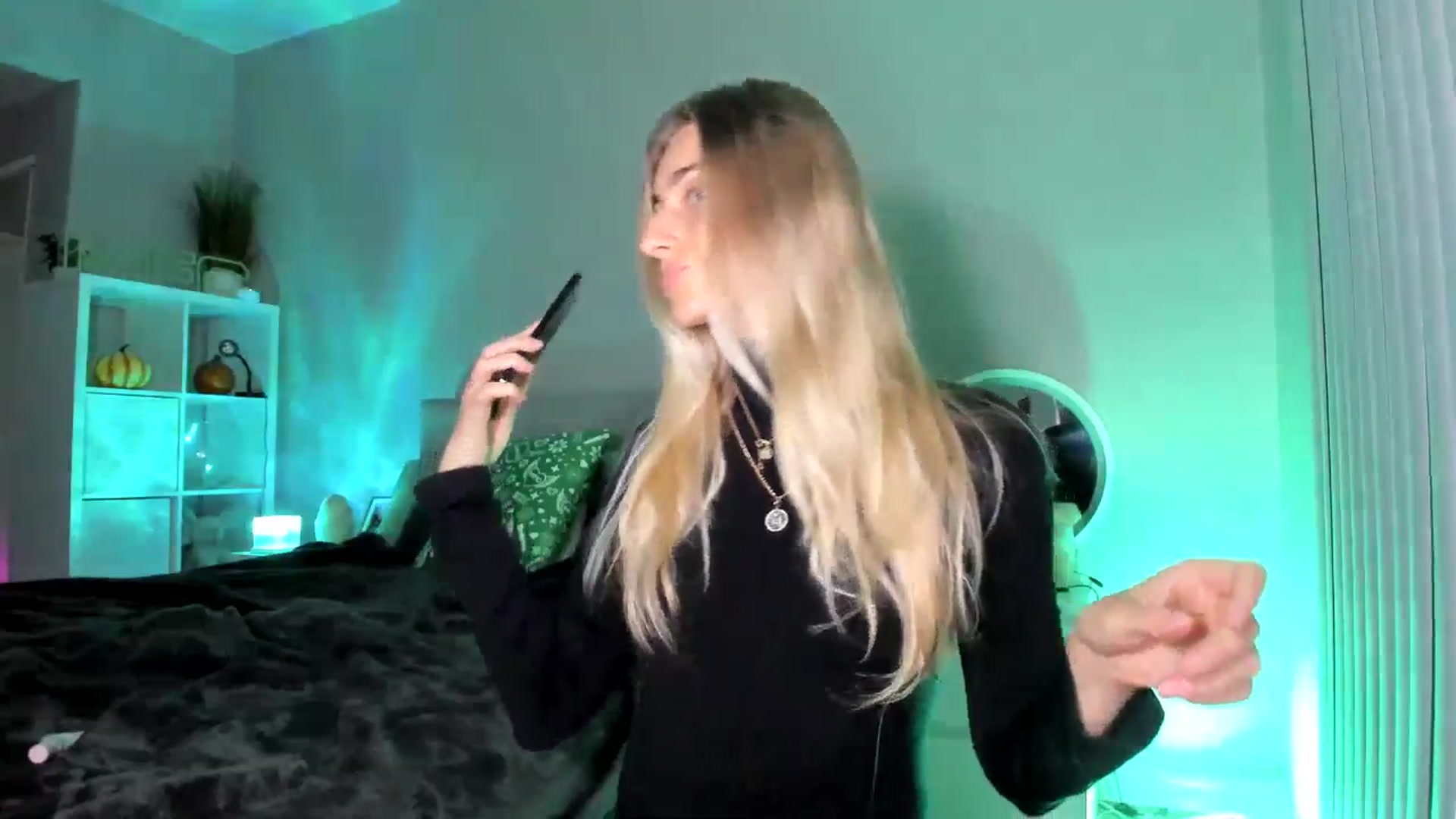 Gallery image thumbnail from Vodka_Queen's myfreecams stream on, 11/21/2025, 08:24 image 20 of 20