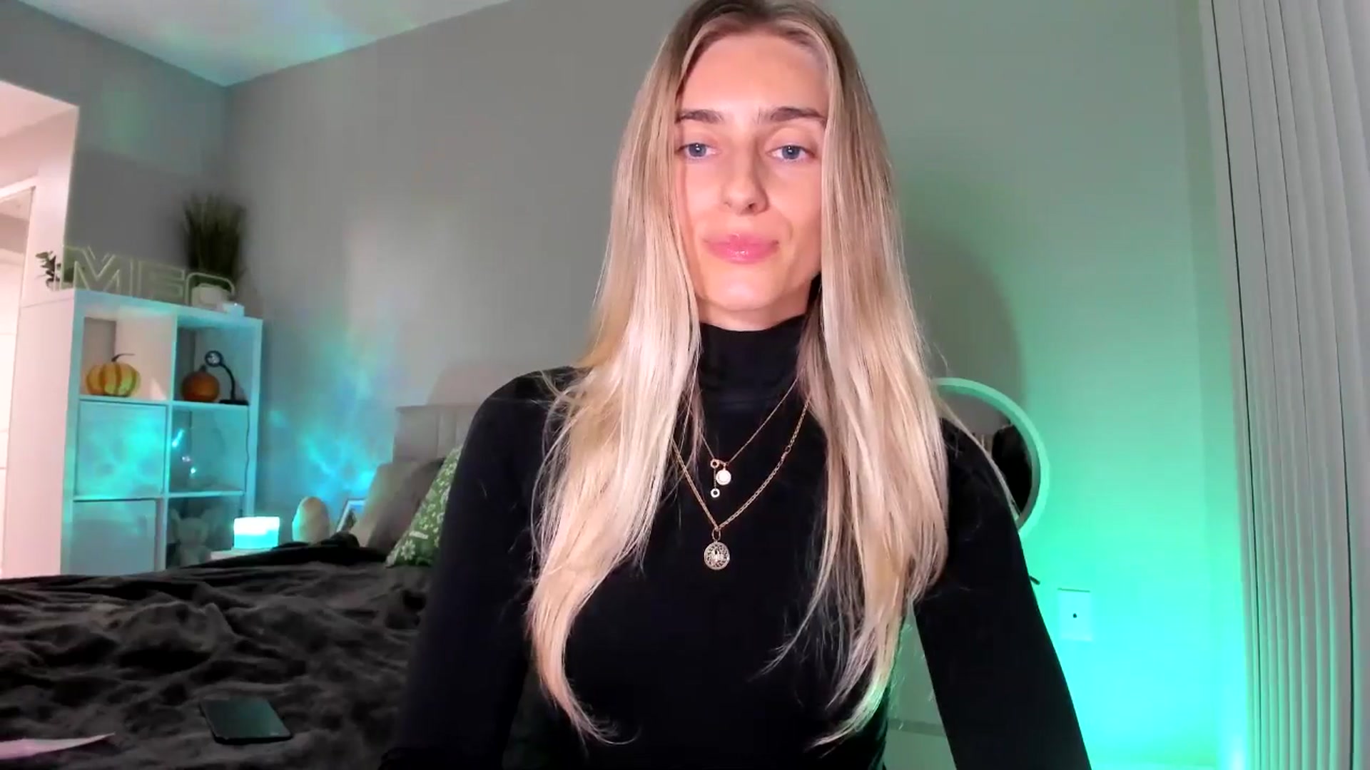 Gallery image thumbnail from Vodka_Queen's myfreecams stream on, 11/21/2025, 08:24 image 10 of 20