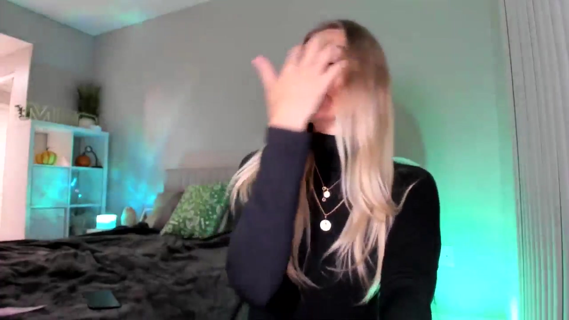 Gallery image thumbnail from Vodka_Queen's myfreecams stream on, 11/21/2025, 08:24 image 11 of 20