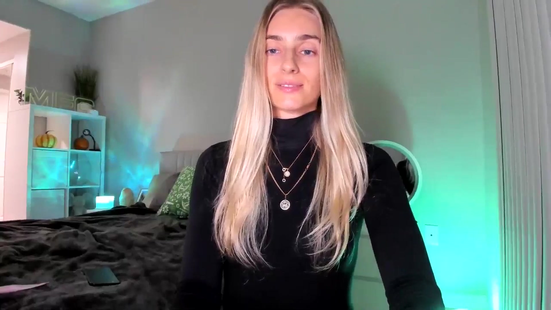 Gallery image thumbnail from Vodka_Queen's myfreecams stream on, 11/21/2025, 08:24 image 12 of 20