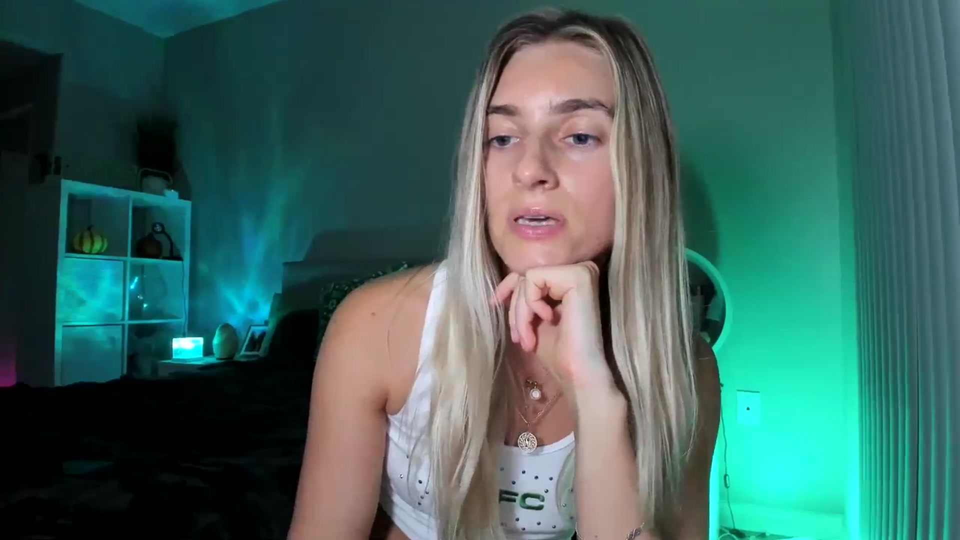 Gallery image thumbnail from Vodka_Queen's myfreecams stream on, 11/24/2025, 07:30 image 9 of 20