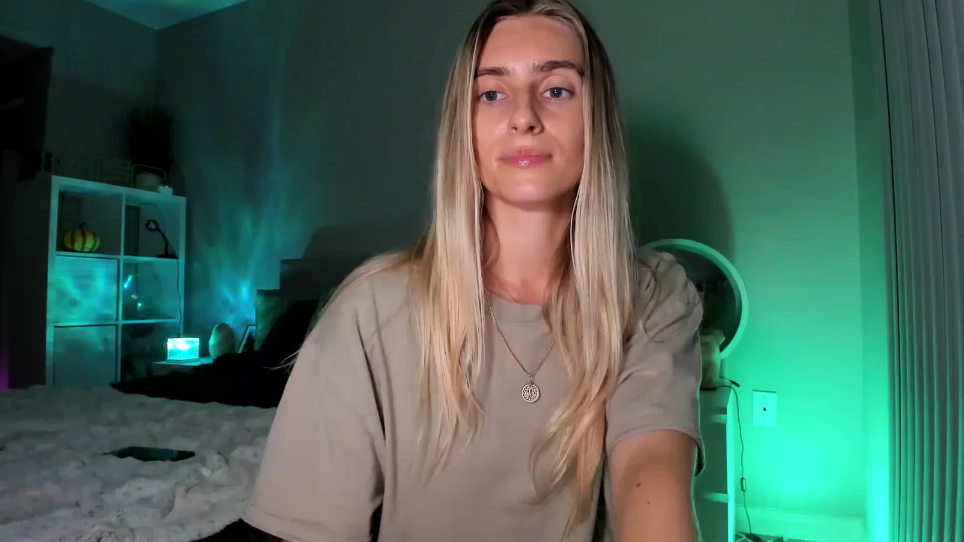 Gallery image thumbnail from Vodka_Queen's myfreecams stream on, 11/26/2025, 08:15 image 9 of 20