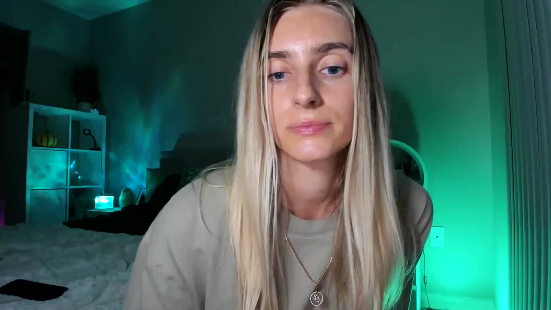 Gallery image thumbnail from Vodka_Queen's myfreecams stream on, 11/26/2025, 08:15 image 17 of 20