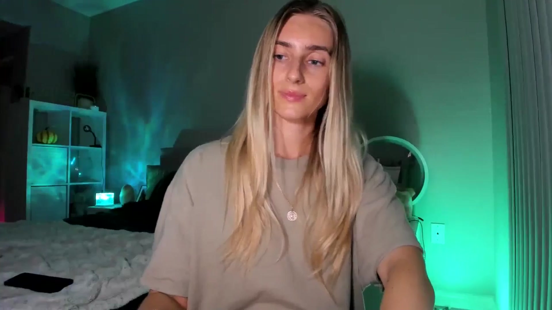 Gallery image thumbnail from Vodka_Queen's myfreecams stream on, 11/26/2025, 08:15 image 12 of 20