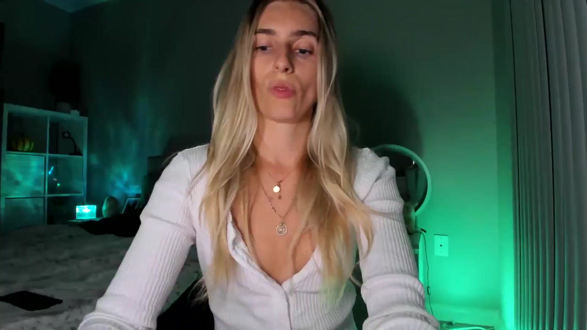 Gallery image thumbnail from Vodka_Queen's myfreecams stream on, 11/29/2025, 09:23 image 11 of 20