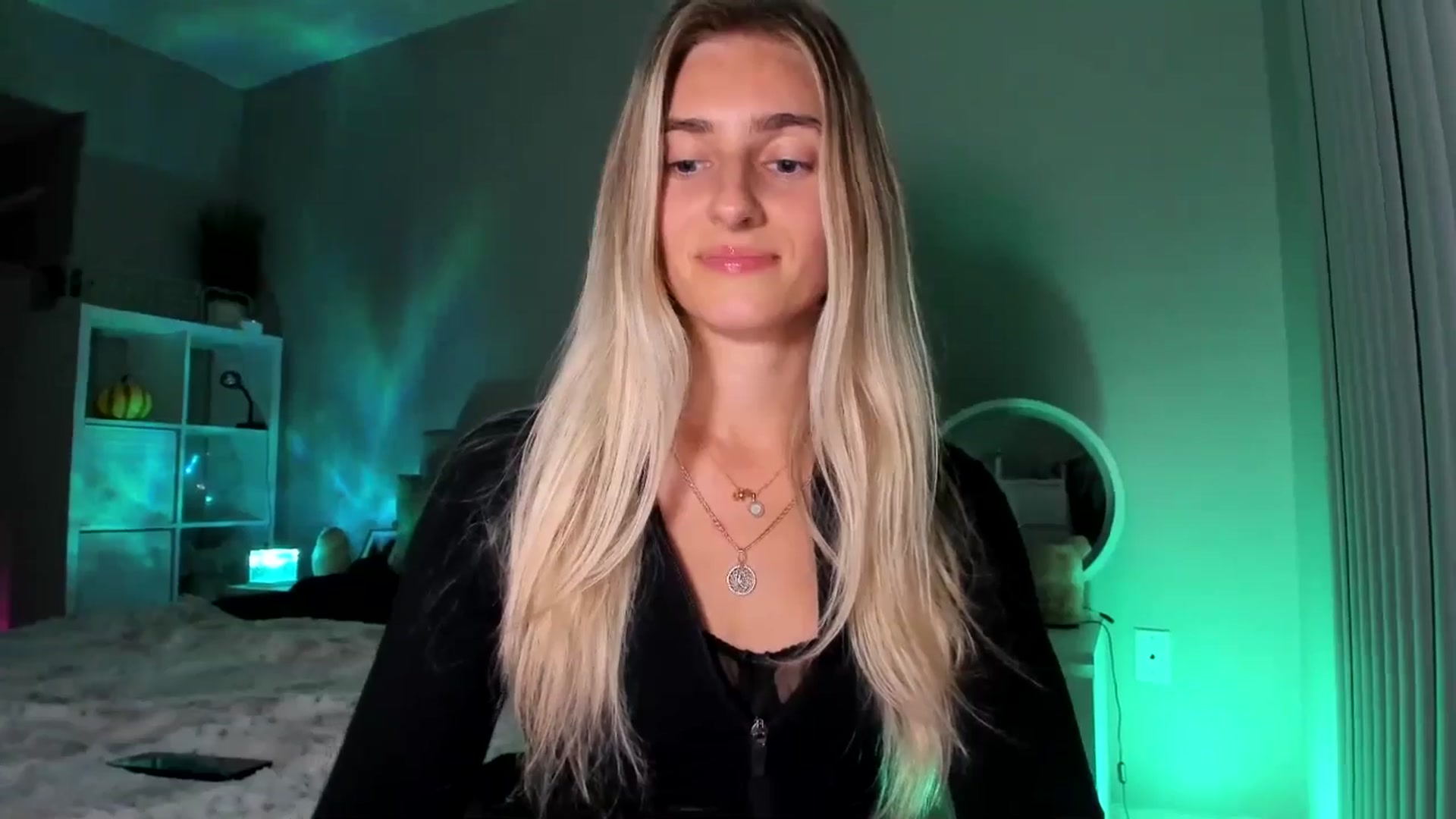 Gallery image thumbnail from Vodka_Queen's myfreecams stream on, 11/30/2025, 05:11 image 12 of 20