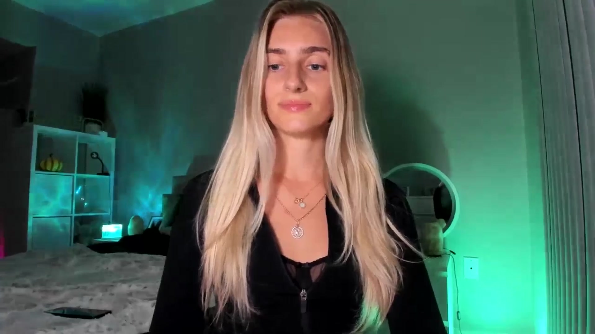 Gallery image thumbnail from Vodka_Queen's myfreecams stream on, 11/30/2025, 05:11 image 11 of 20