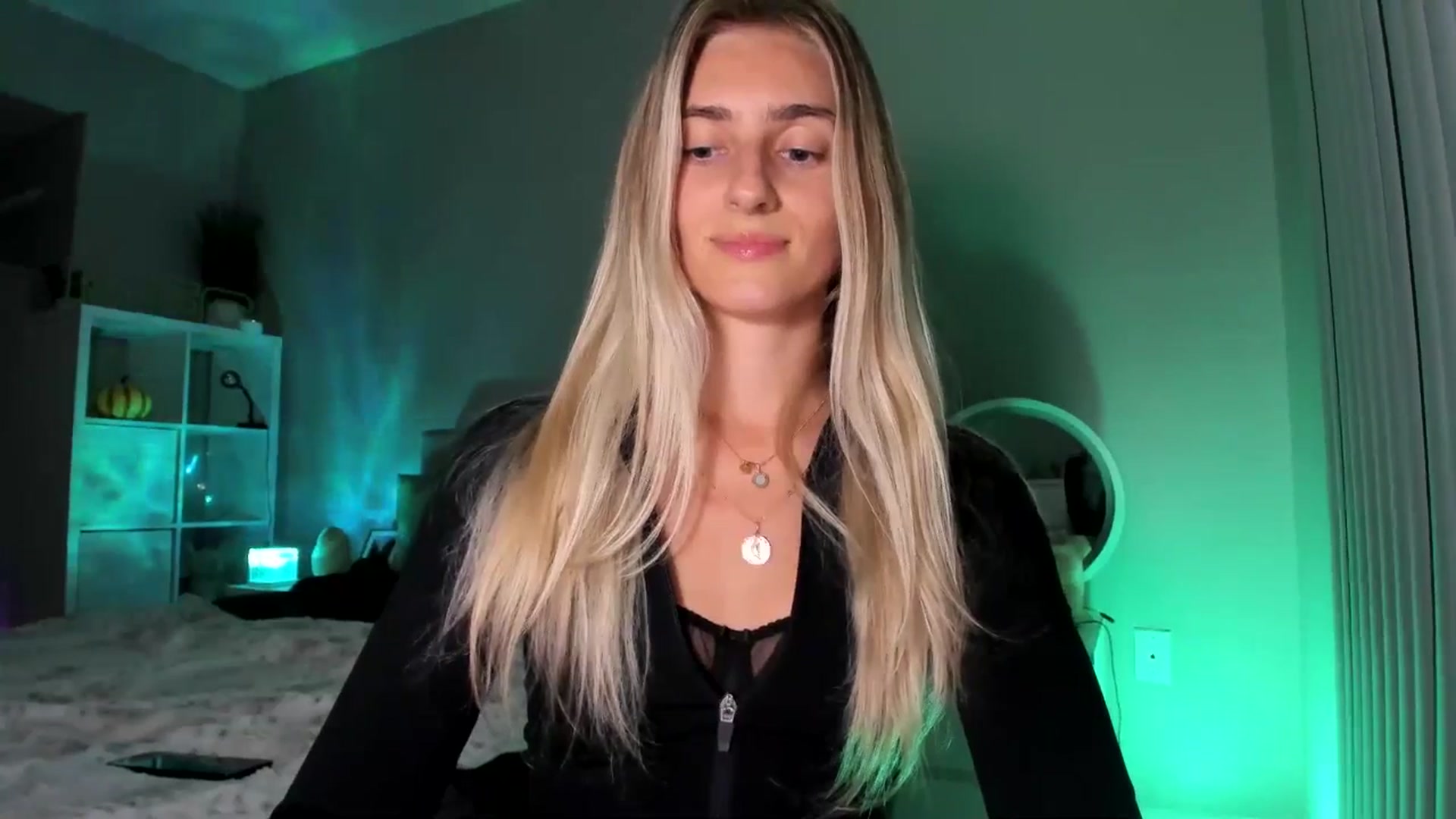 Gallery image thumbnail from Vodka_Queen's myfreecams stream on, 11/30/2025, 05:11 image 8 of 20