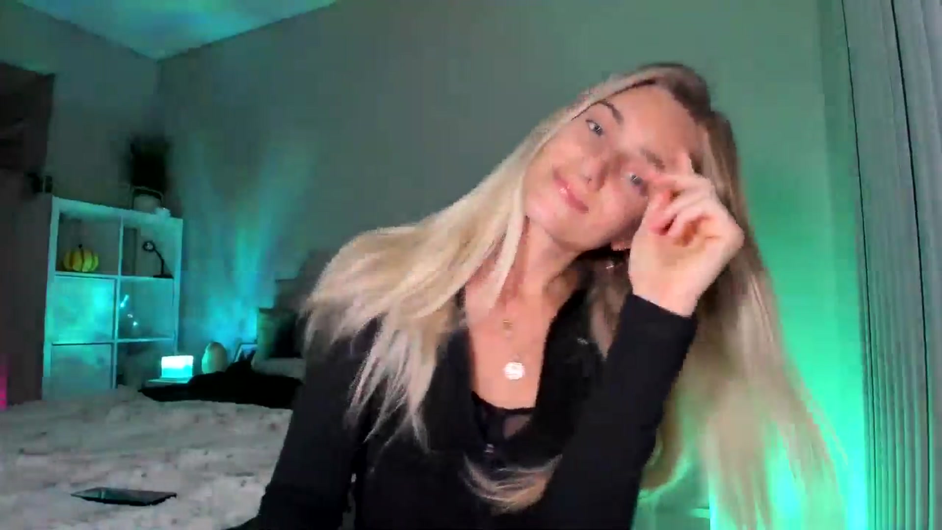 Gallery image thumbnail from Vodka_Queen's myfreecams stream on, 11/30/2025, 05:11 image 19 of 20