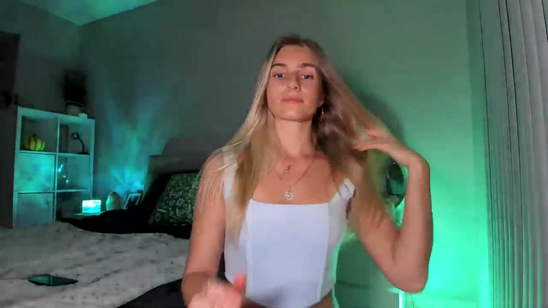 Gallery image thumbnail from Vodka_Queen's myfreecams stream on, 12/01/2025, 05:02 image 17 of 20