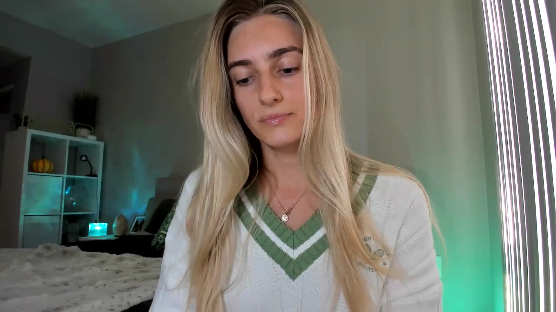 Gallery image thumbnail from Vodka_Queen's myfreecams stream on, 12/02/2025, 24:01 image 5 of 20
