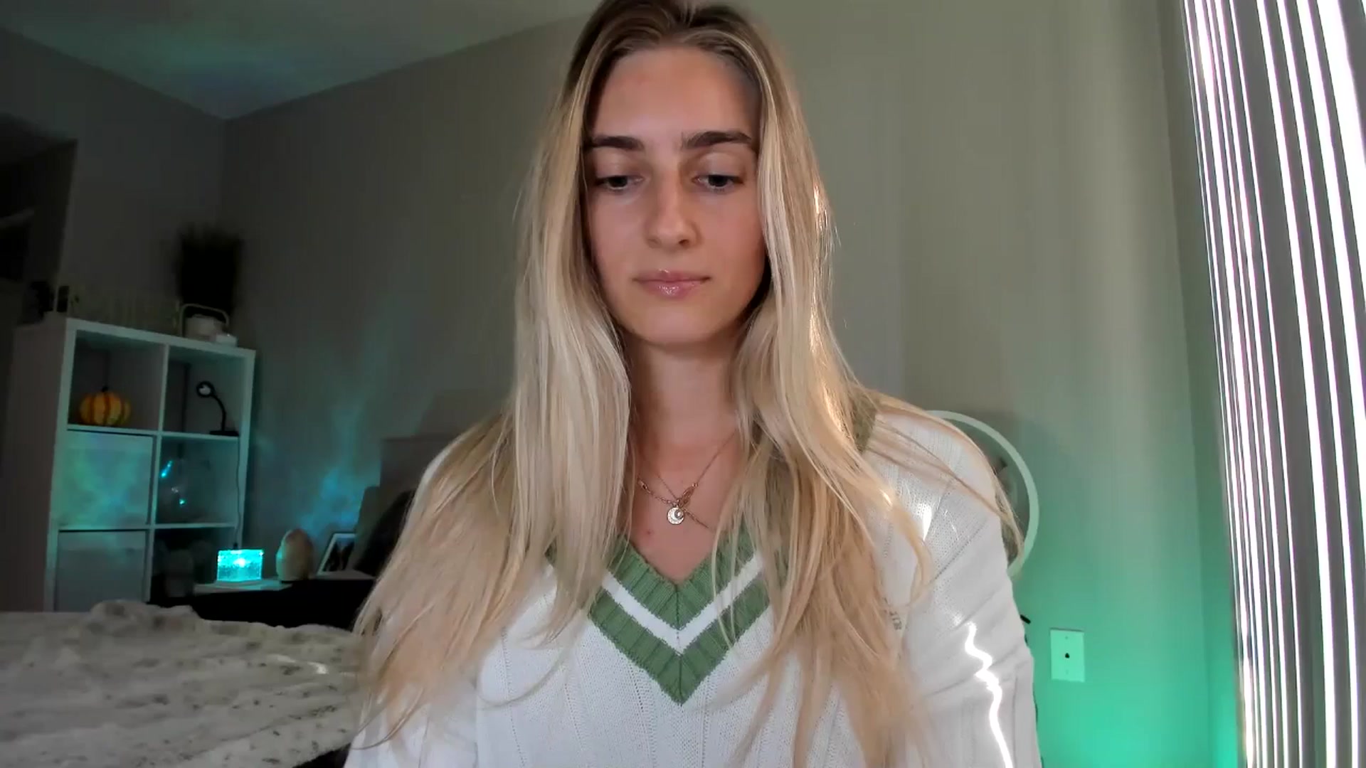 Gallery image thumbnail from Vodka_Queen's myfreecams stream on, 12/02/2025, 24:01 image 7 of 20