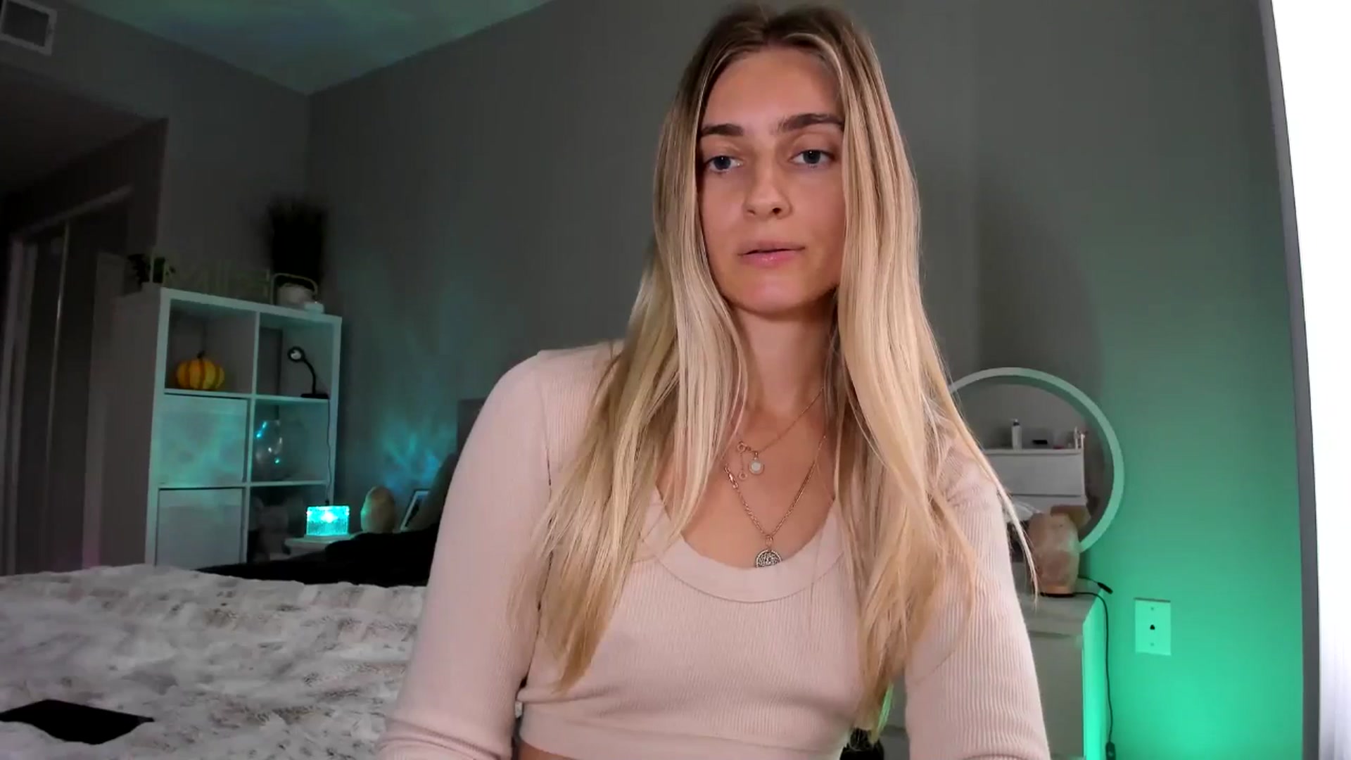 Gallery image thumbnail from Vodka_Queen's myfreecams stream on, 12/13/2025, 23:40 image 8 of 20