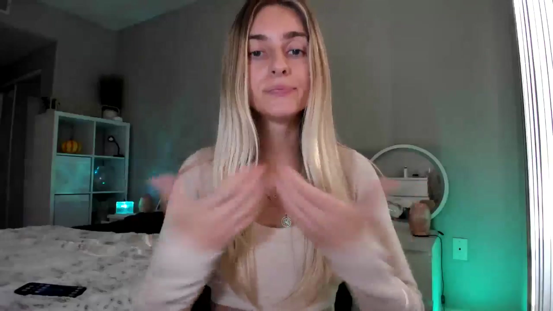 Gallery image thumbnail from Vodka_Queen's myfreecams stream on, 12/13/2025, 23:40 image 20 of 20