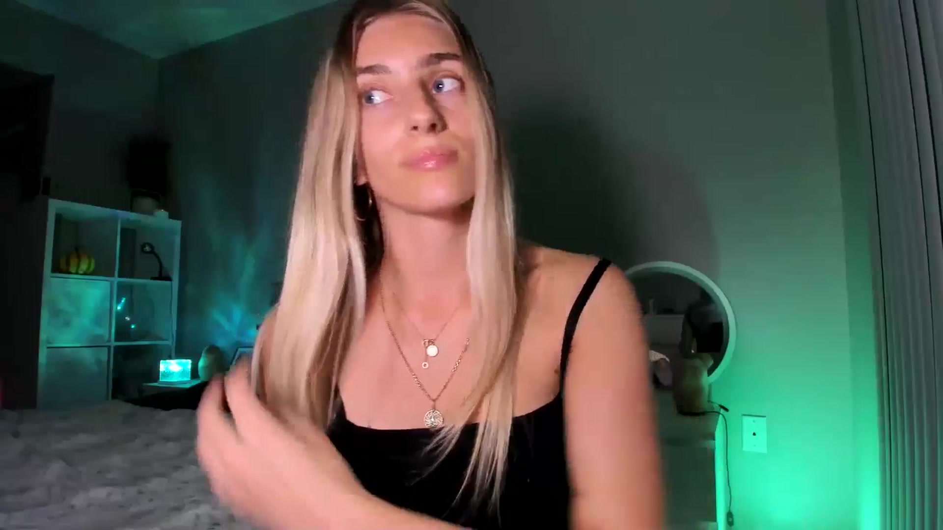 Gallery image thumbnail from Vodka_Queen's myfreecams stream on, 12/16/2025, 08:00 image 9 of 20