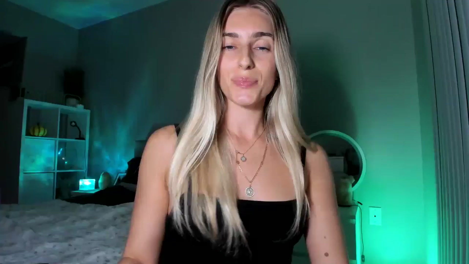 Gallery image thumbnail from Vodka_Queen's myfreecams stream on, 12/16/2025, 08:00 image 6 of 20
