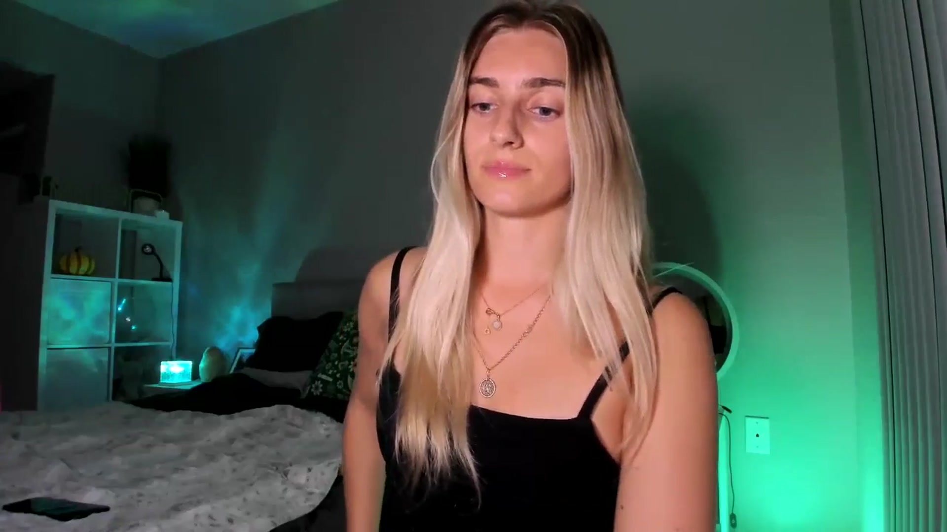 Gallery image thumbnail from Vodka_Queen's myfreecams stream on, 12/16/2025, 08:00 image 4 of 20