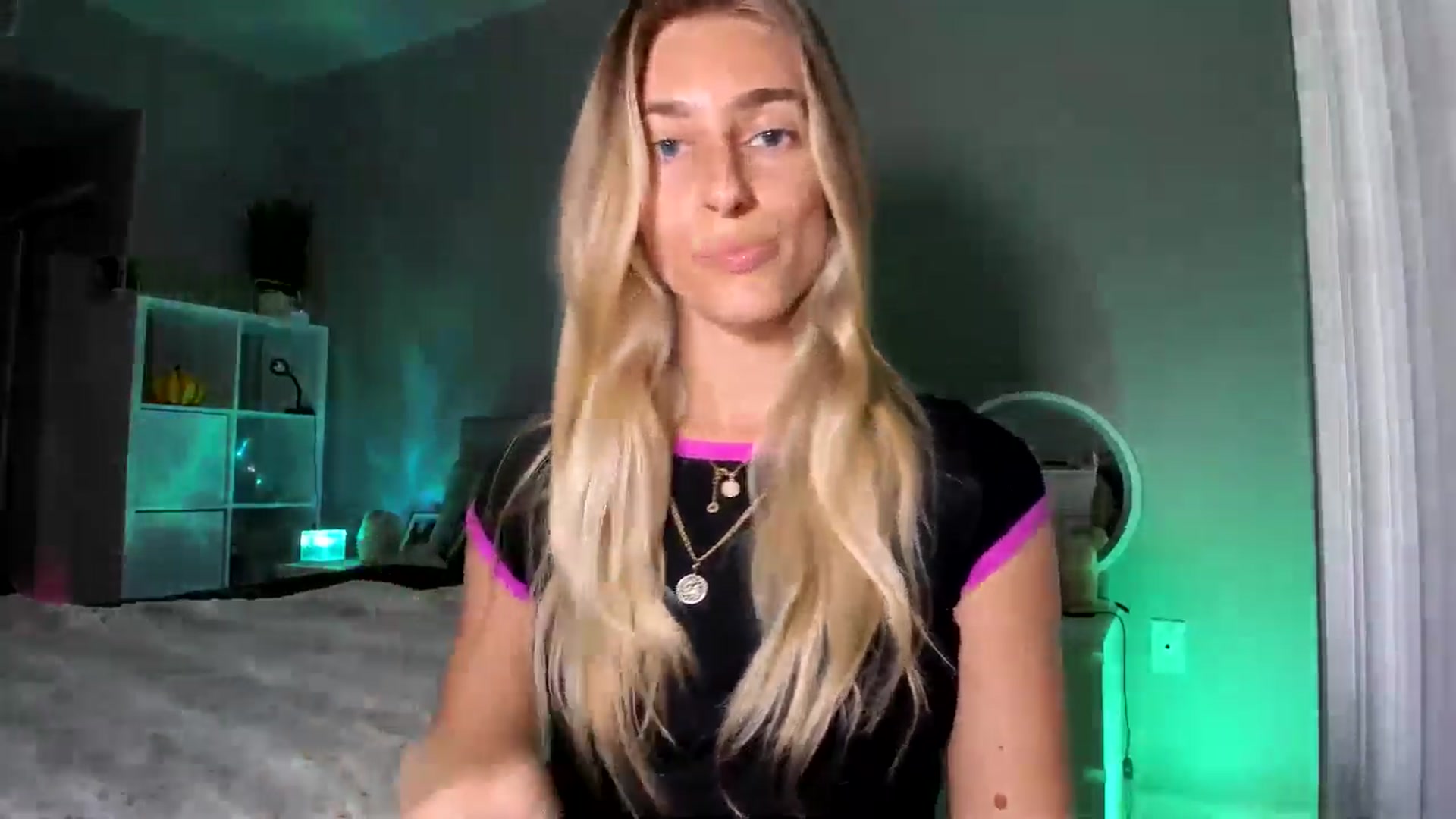 Gallery image thumbnail from Vodka_Queen's myfreecams stream on, 12/20/2025, 01:14 image 3 of 20
