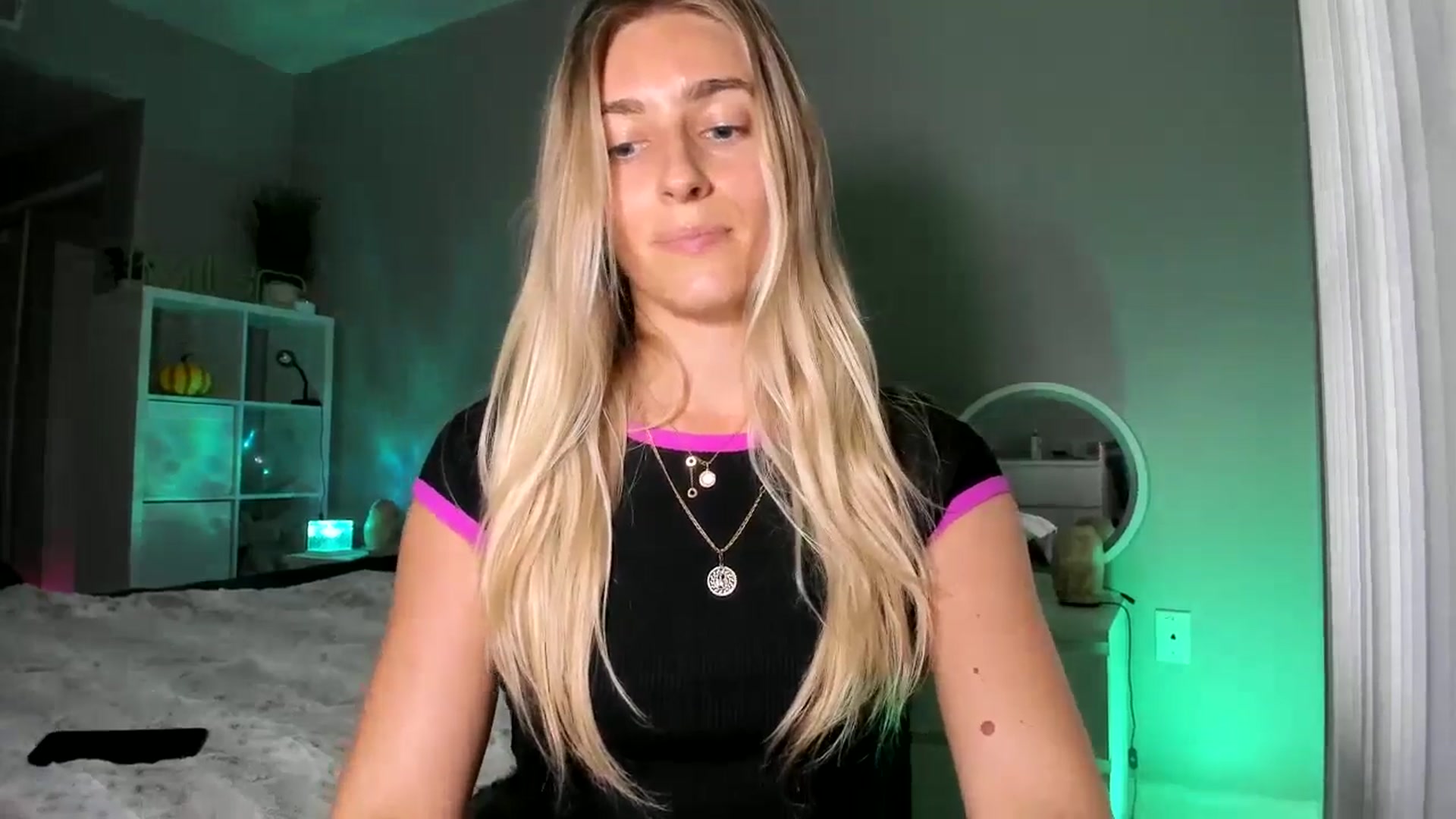 Gallery image thumbnail from Vodka_Queen's myfreecams stream on, 12/20/2025, 01:14 image 2 of 20