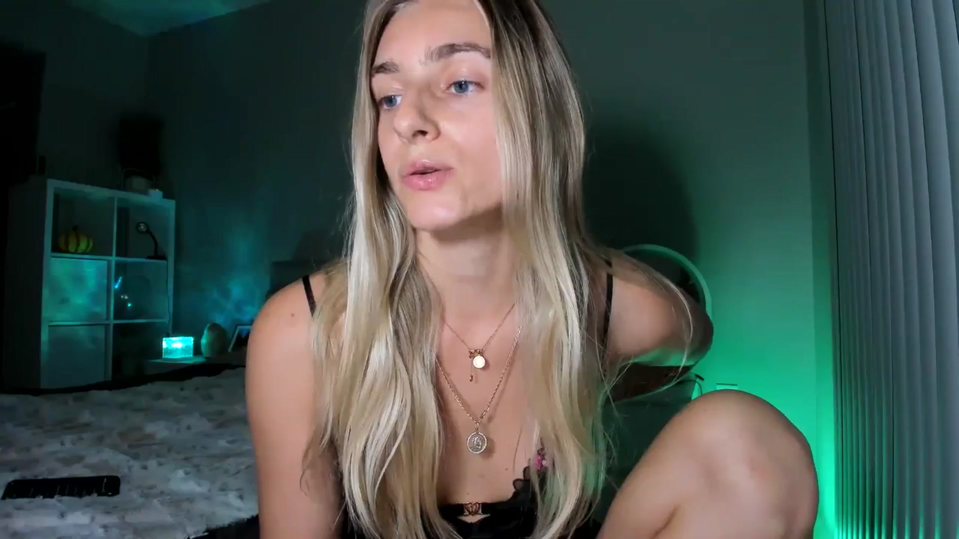 Gallery image thumbnail from Vodka_Queen's myfreecams stream on, 12/20/2025, 05:12 image 19 of 20