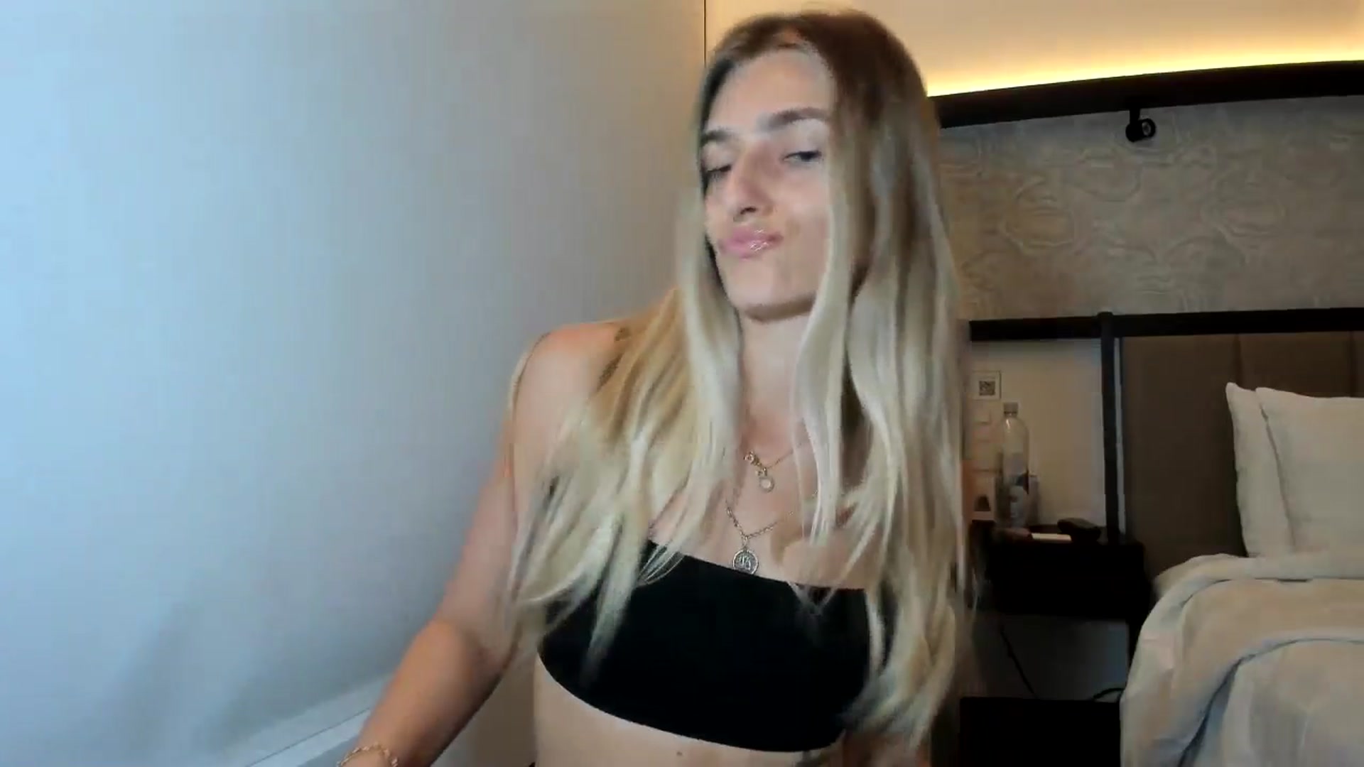 Gallery image thumbnail from Vodka_Queen's myfreecams stream on, 12/22/2025, 04:59 image 20 of 20