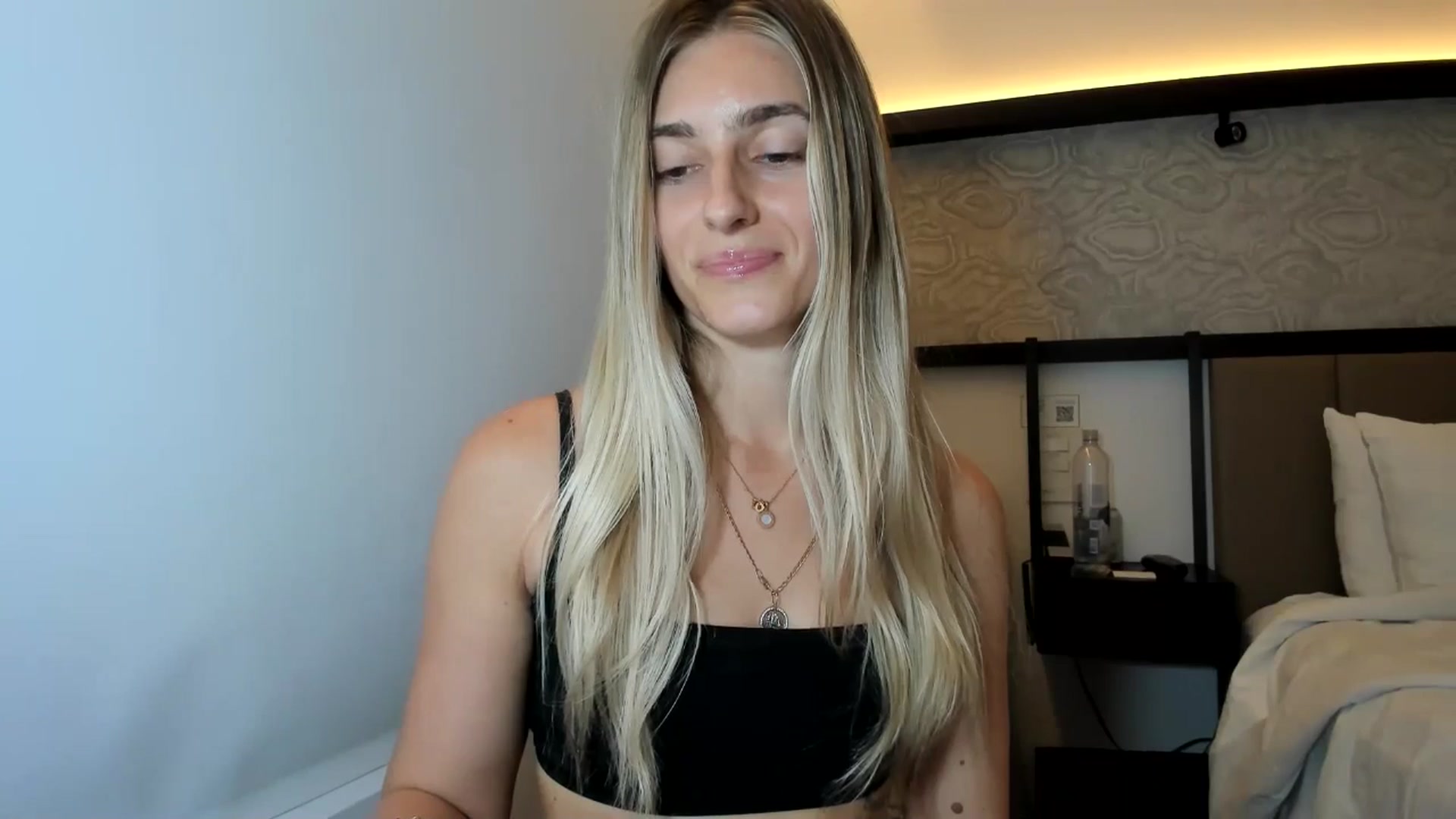 Gallery image thumbnail from Vodka_Queen's myfreecams stream on, 12/22/2025, 05:39 image 6 of 20