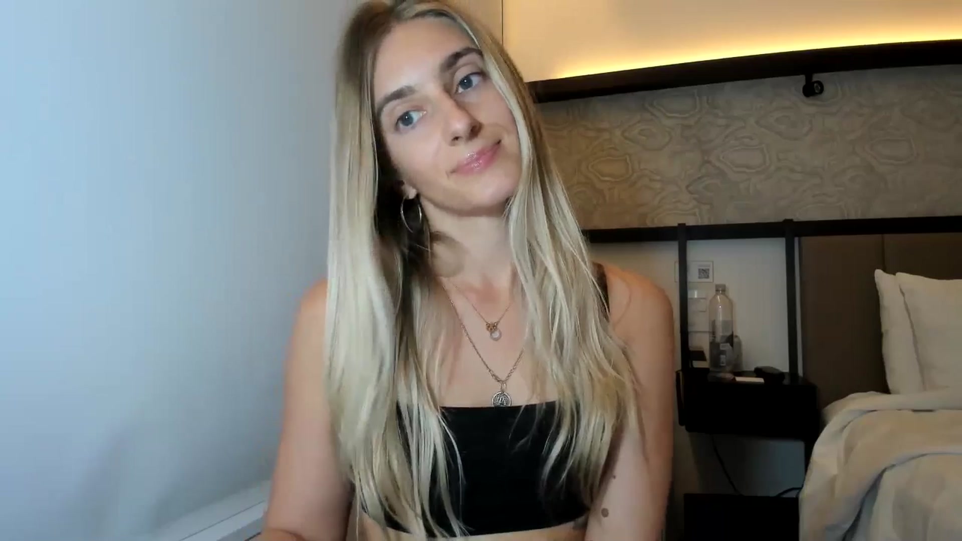 Gallery image thumbnail from Vodka_Queen's myfreecams stream on, 12/22/2025, 05:39 image 8 of 20