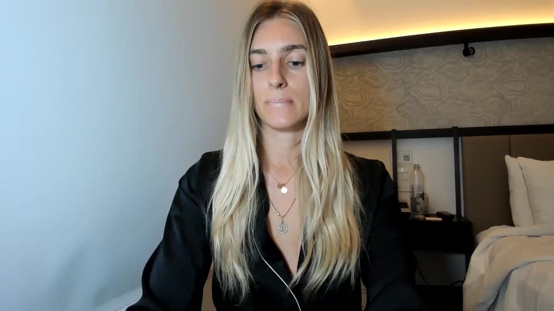 Gallery image thumbnail from Vodka_Queen's myfreecams stream on, 12/22/2025, 05:39 image 16 of 20