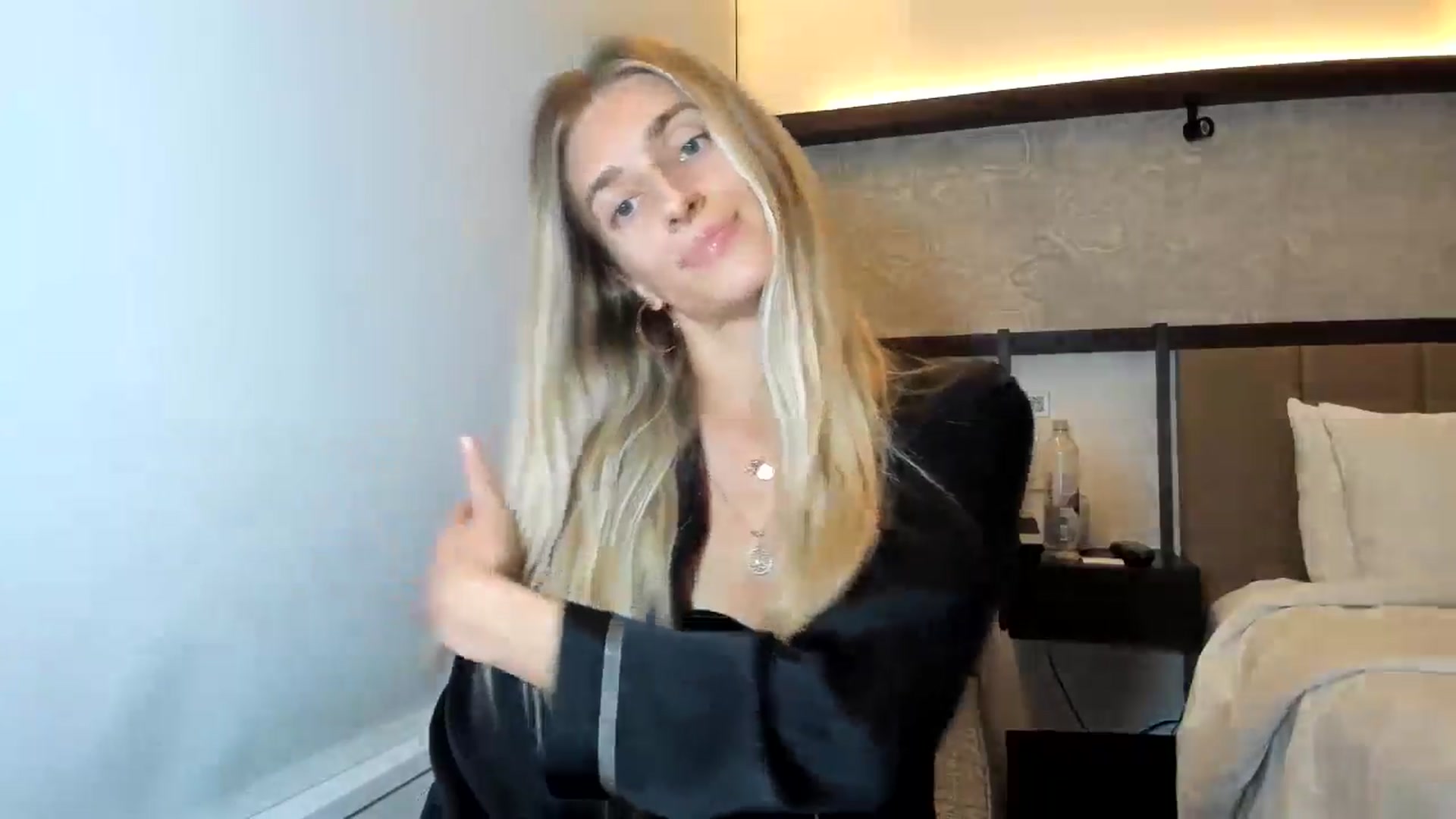 Gallery image thumbnail from Vodka_Queen's myfreecams stream on, 12/22/2025, 05:39 image 12 of 20