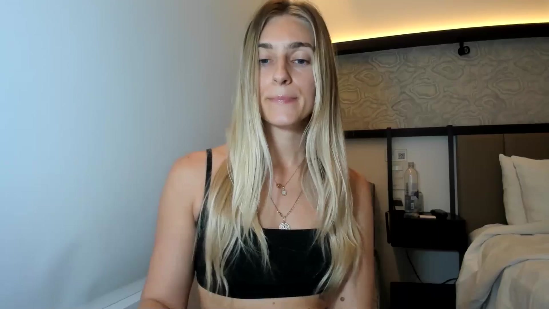 Gallery image thumbnail from Vodka_Queen's myfreecams stream on, 12/22/2025, 05:39 image 9 of 20