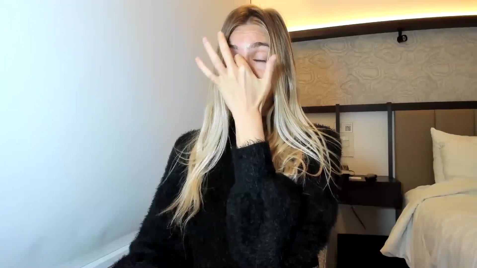 Gallery image thumbnail from Vodka_Queen's myfreecams stream on, 12/22/2025, 23:14 image 19 of 20