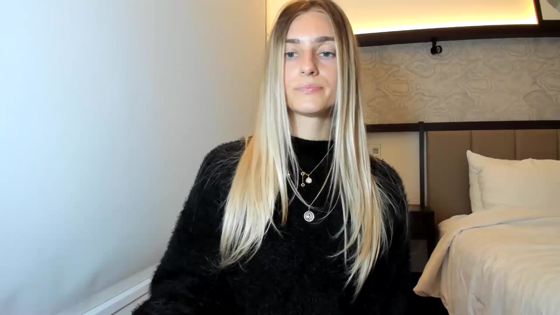 Gallery image thumbnail from Vodka_Queen's myfreecams stream on, 12/23/2025, 05:12 image 17 of 20