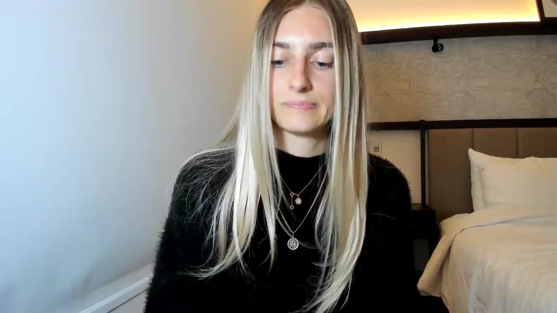 Gallery image thumbnail from Vodka_Queen's myfreecams stream on, 12/23/2025, 05:12 image 6 of 20