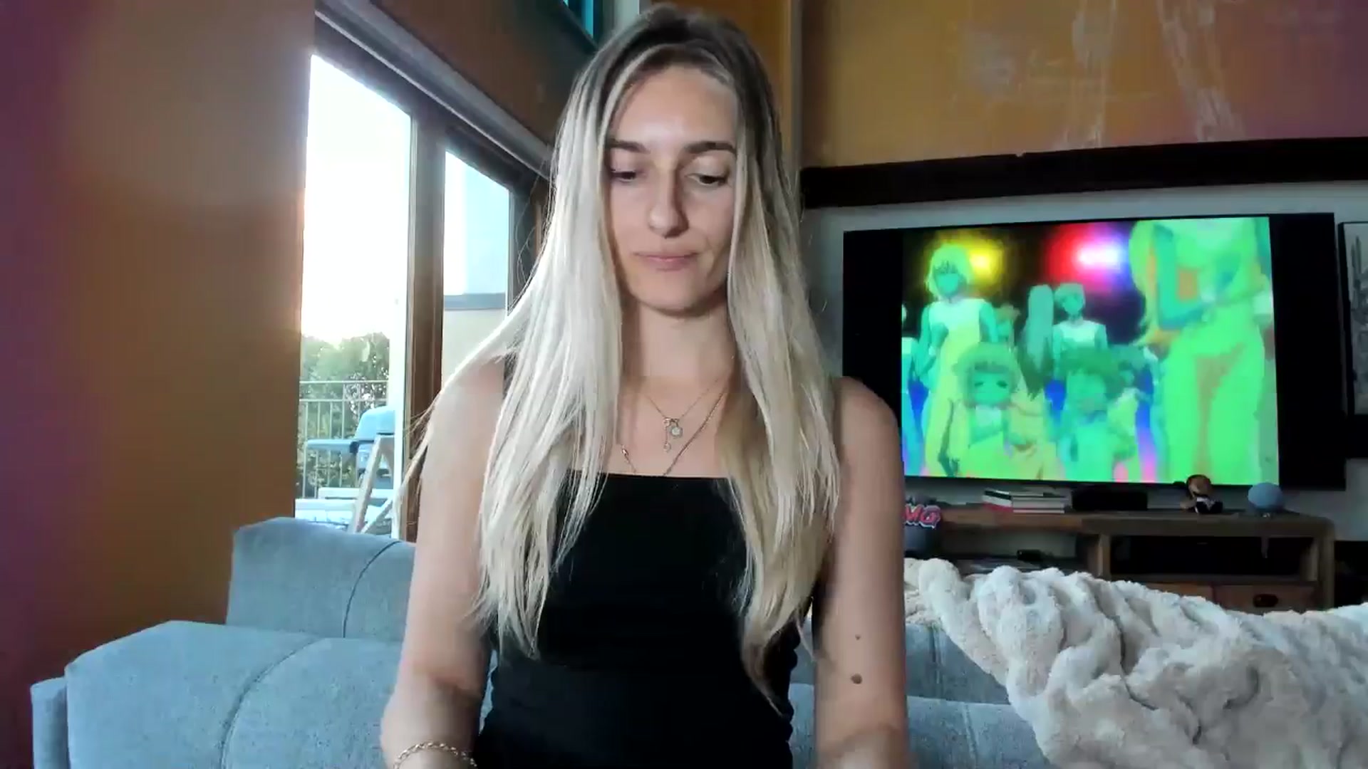 Gallery image thumbnail from Vodka_Queen's myfreecams stream on, 12/30/2025, 21:37 image 18 of 20